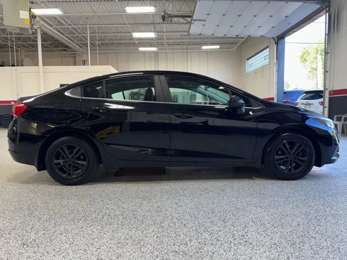 Used 2016 Chevrolet Cruze LT w/ Convenience Package image 11