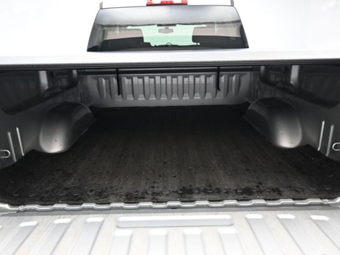 Used 2018 Chevrolet Silverado 1500 LT w/ All Star Edition image 21
