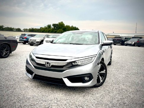Used 2016 Honda Civic Touring image 1