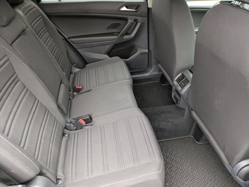 Used 2022 Volkswagen Tiguan S image 21