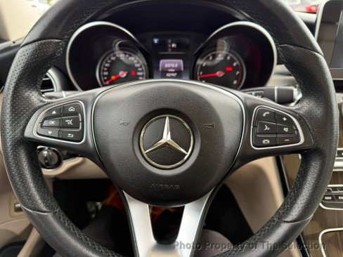 Used 2017 Mercedes-Benz C 300 Sport image 23