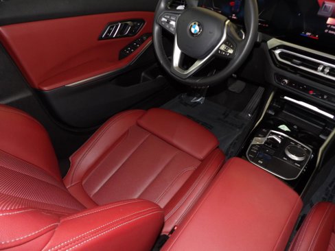 Used 2023 BMW 330i Sedan image 21