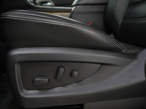 Used 2018 GMC Yukon Denali w/ Denali Ultimate Package image 27