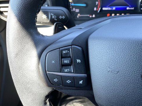 Used 2020 Ford Explorer XLT w/ Comfort Package image 30