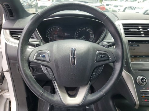 Used 2018 Lincoln MKC Premiere image 17