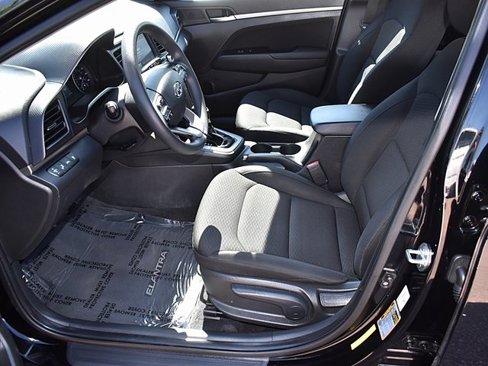 Used 2020 Hyundai Elantra SEL image 16