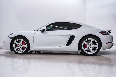 Certified 2018 Porsche 718 Cayman S image 2