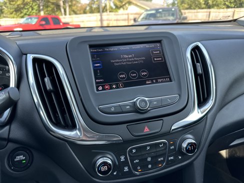 Certified 2020 Chevrolet Equinox LT w/ Driver Convenience Package image 28