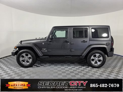 Used 2018 Jeep Wrangler Unlimited Sahara image 4