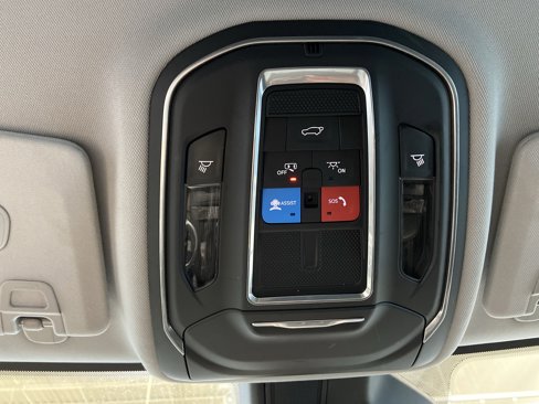 Certified 2021 Jeep Grand Cherokee L Limited image 24