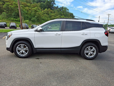 Certified 2022 GMC Terrain SLE w/ Driver Convenience Package image 4
