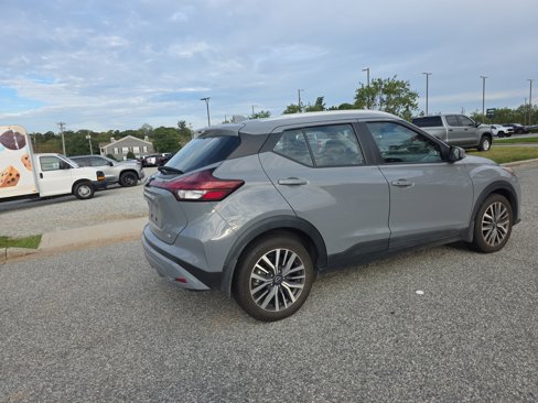 Used 2023 Nissan Kicks SV image 10