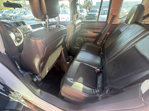 Used 2014 Jeep Compass Latitude image 14