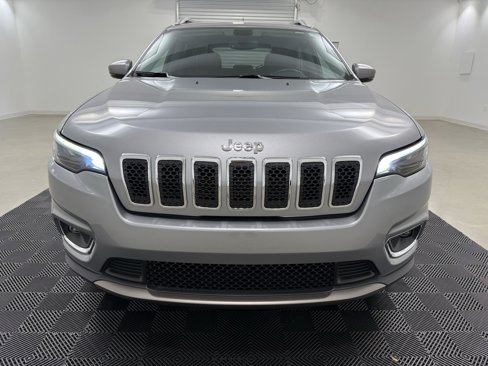 Used 2020 Jeep Cherokee Limited image 2