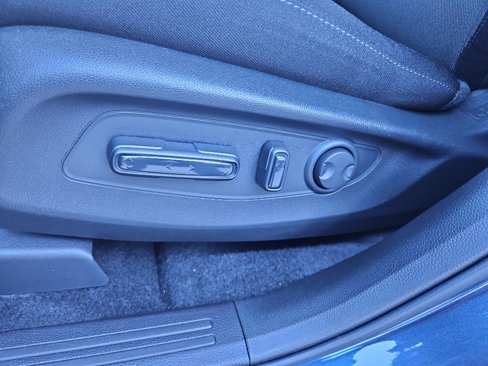 Used 2025 Honda CR-V EX image 13