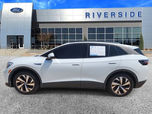 Used 2023 Volkswagen ID.4 Pro image 6