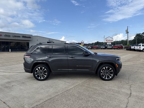 Used 2022 Jeep Grand Cherokee Overland image 8