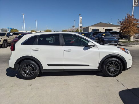 Used 2019 Kia Niro FE image 6