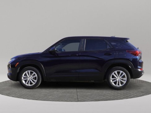 Used 2021 Chevrolet TrailBlazer LS image 3