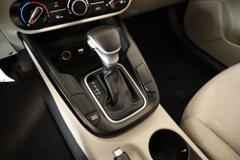 Used 2023 Kia Soul LX w/ LX Technology Package image 7