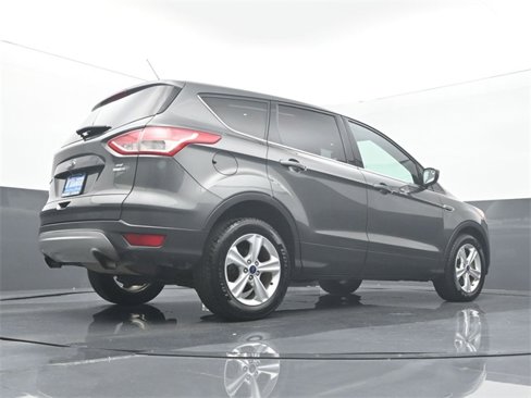 Used 2015 Ford Escape SE image 11