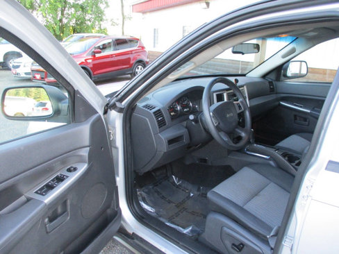 Used 2008 Jeep Grand Cherokee Laredo image 14