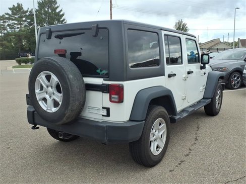 Used 2018 Jeep Wrangler Unlimited Sport S image 3