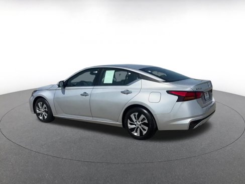 Used 2023 Nissan Altima 2.5 S image 10
