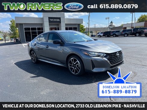 Used 2025 Nissan Sentra SR w/ Lighting Package image 2