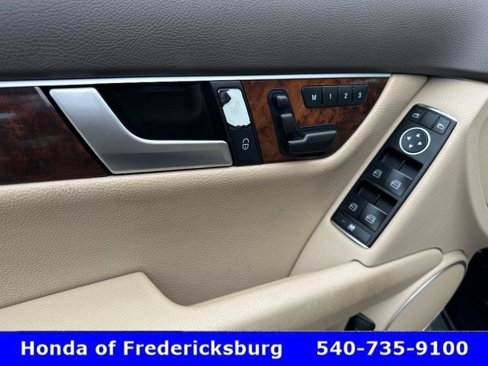 Used 2012 Mercedes-Benz C 300 Sport image 28