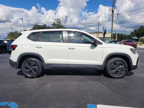 Used 2025 Volkswagen Taos S image 5