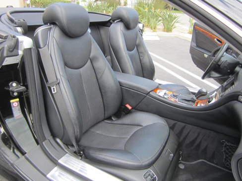 Used 2007 Mercedes-Benz SL 550 w/ AMG Sport Pkg image 22