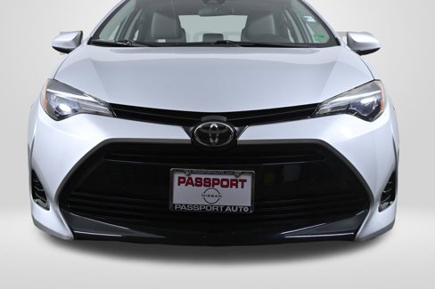Used 2017 Toyota Corolla LE image 2