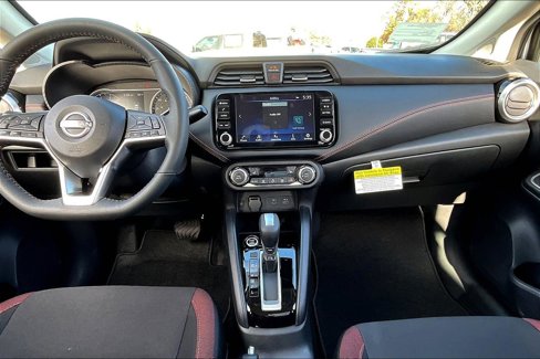 New 2025 Nissan Versa SR w/ Trunk Package image 2