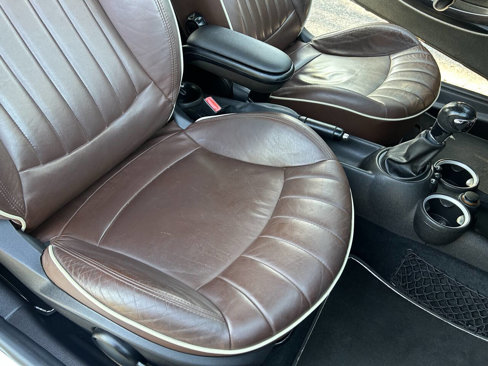 Used 2011 MINI Cooper Clubman w/ Premium Pkg image 17