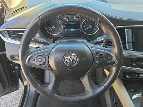 Certified 2018 Buick Enclave Essence image 11