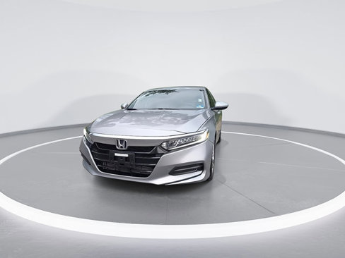Used 2018 Honda Accord LX image 3