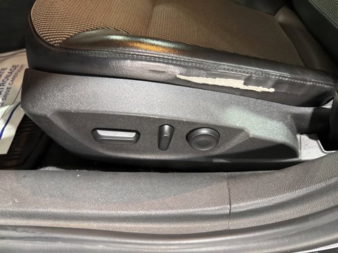 Used 2014 Chevrolet Malibu LT w/ Power Convenience Package image 10