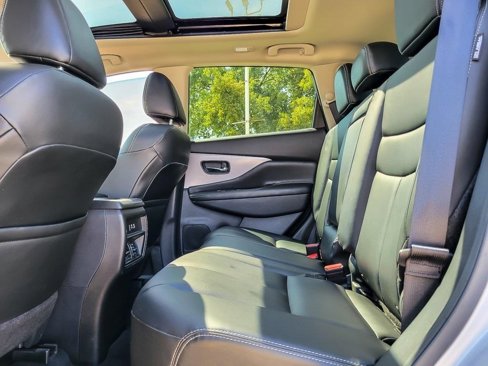 Used 2021 Nissan Murano SV w/ SV Special Edition Package image 11