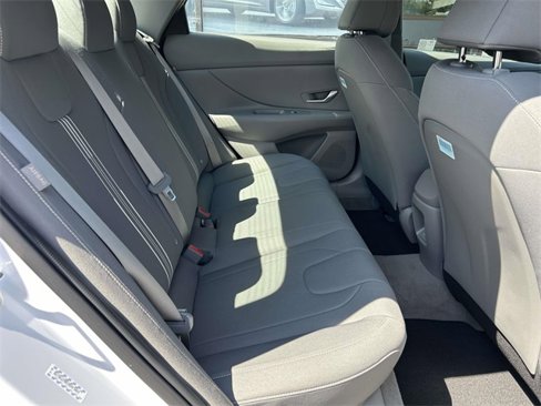 Certified 2024 Hyundai Elantra SEL image 10