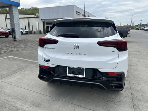 New 2024 Buick Encore GX Sport Touring w/ Experience Buick Package image 9