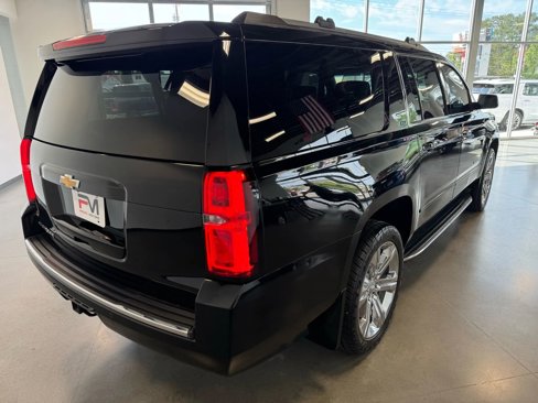 Used 2016 Chevrolet Suburban LTZ image 5