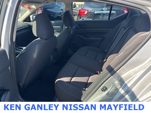 Used 2023 Nissan Altima 2.5 SV image 17