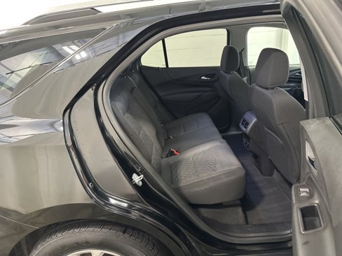 Used 2018 Chevrolet Equinox LT w/ Sun & Infotainment Package image 11