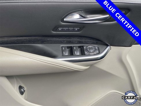 Used 2021 Cadillac XT4 Premium Luxury image 18