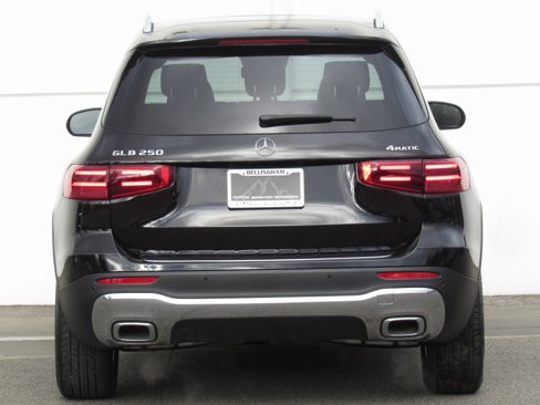 New 2025 Mercedes-Benz GLB 250 4MATIC image 7