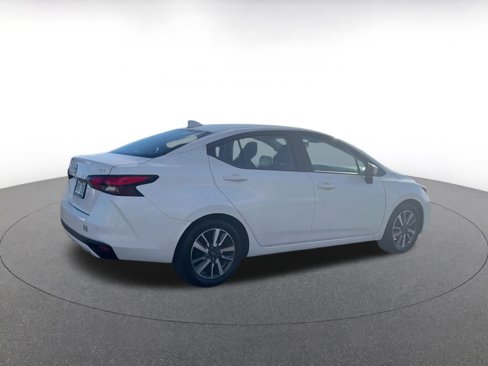 Used 2023 Nissan Versa SV image 14