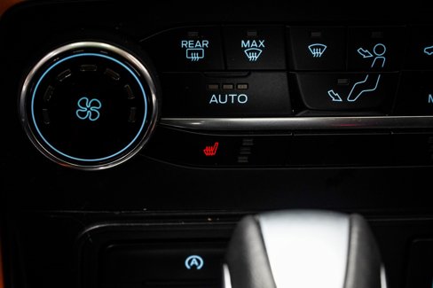 Used 2021 Ford EcoSport SE w/ SE Appearance Package image 19