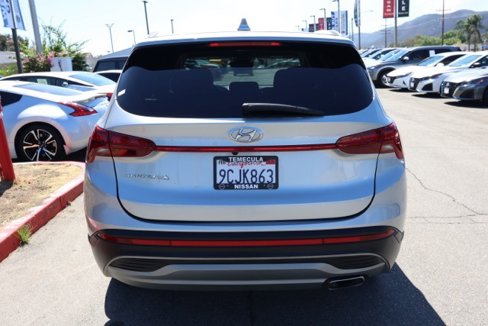 Used 2021 Hyundai Santa Fe SE image 5