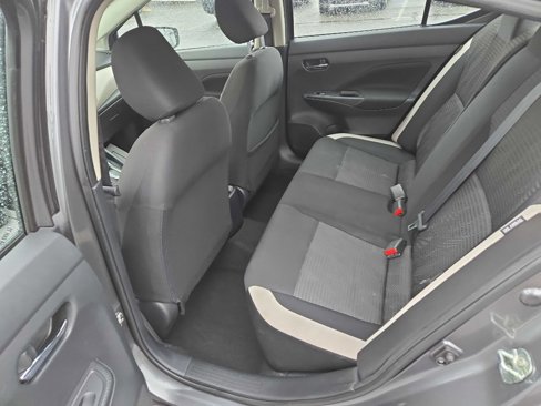Used 2021 Nissan Versa SV image 13